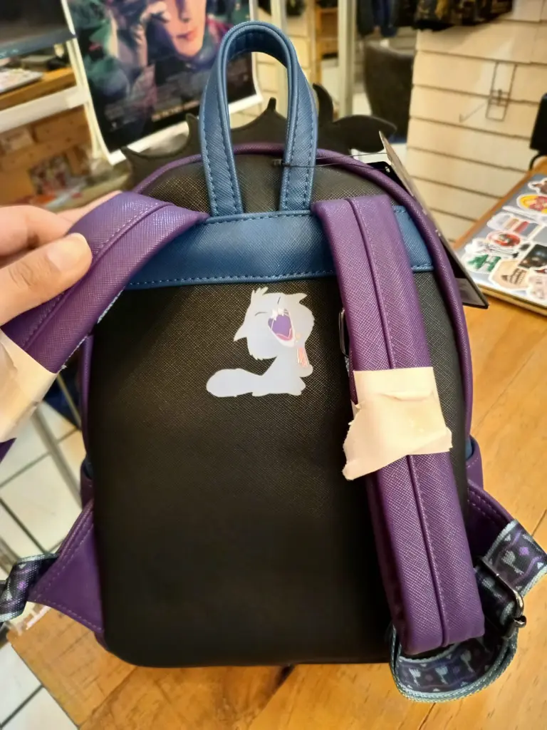 Mochila Loungefly de las Locuras del Emperador