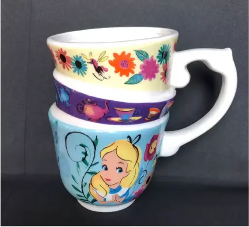 Taza de Alicia de el País de la Maravillas 